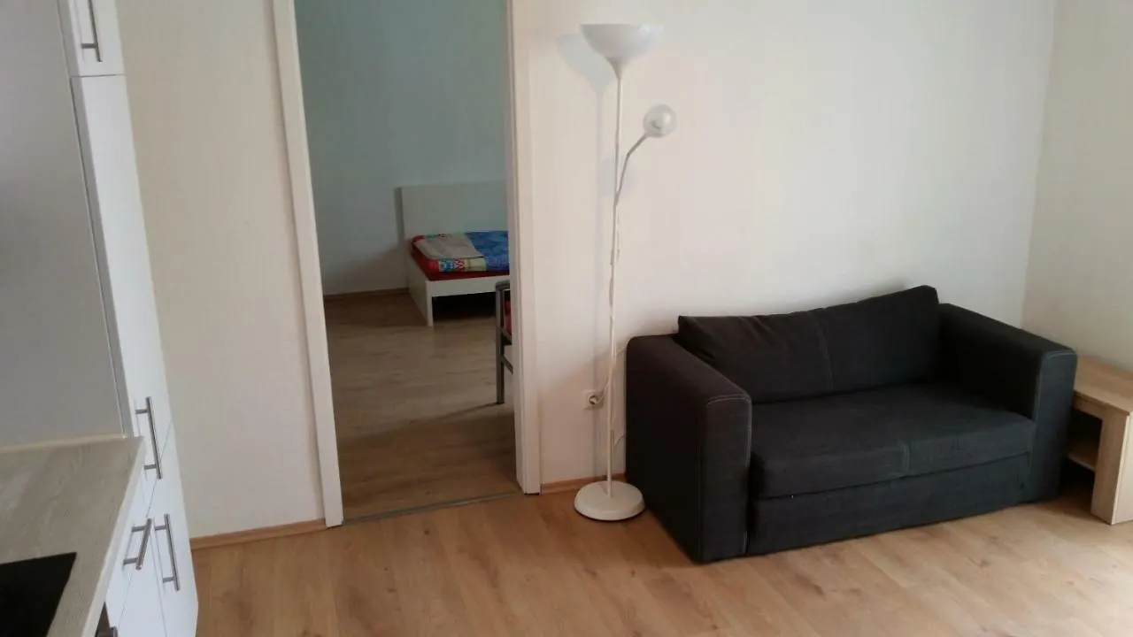 Ferienwohnung Surova Kolín nad Rýnem 0*,